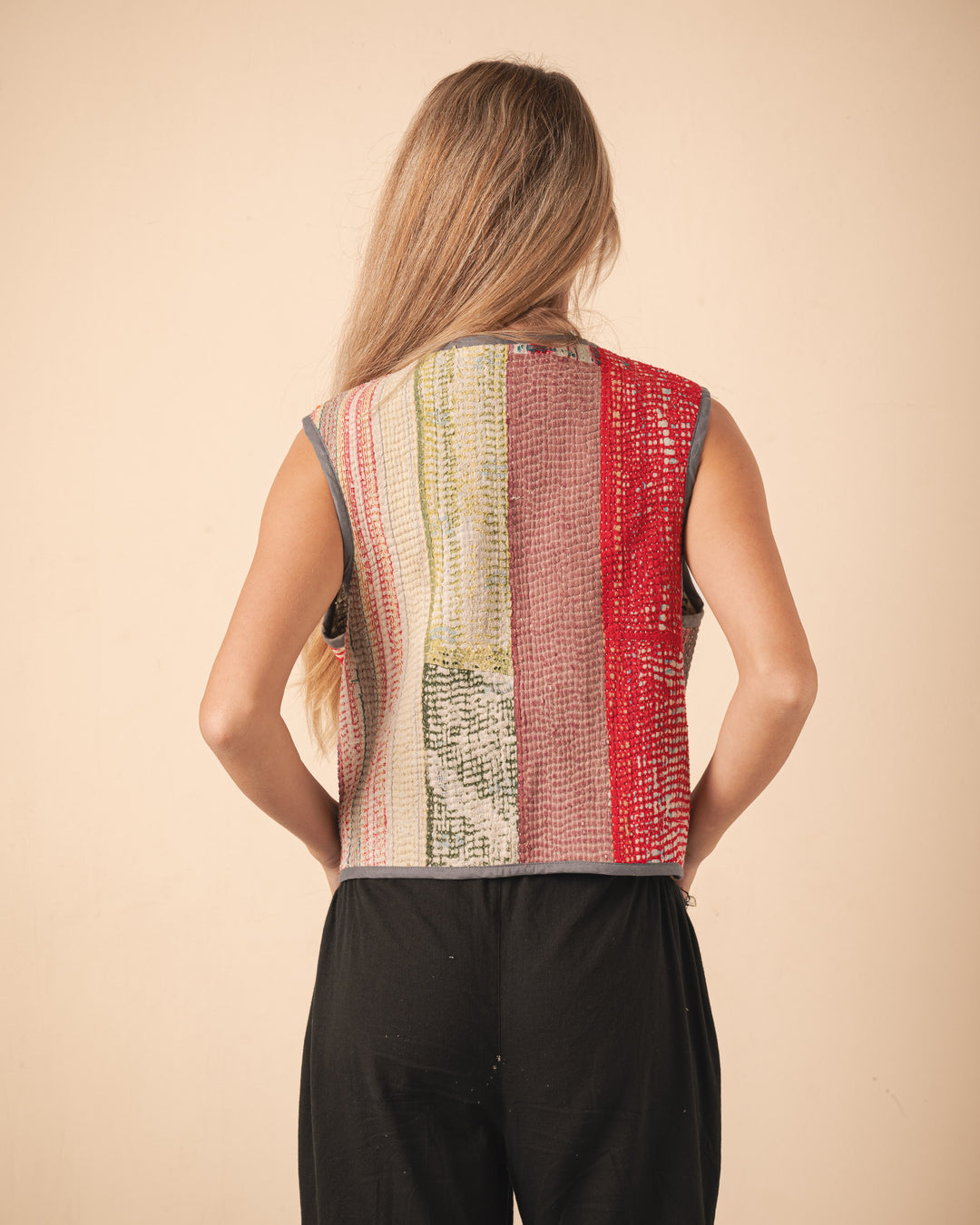 Nila Vest