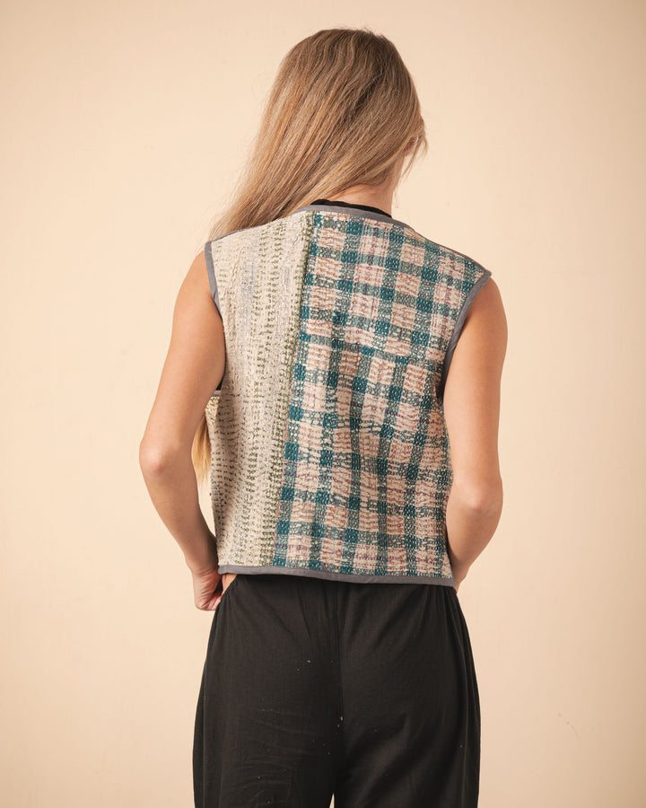 Nila Vest