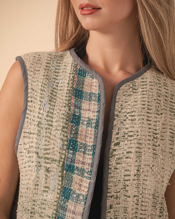 Nila Vest