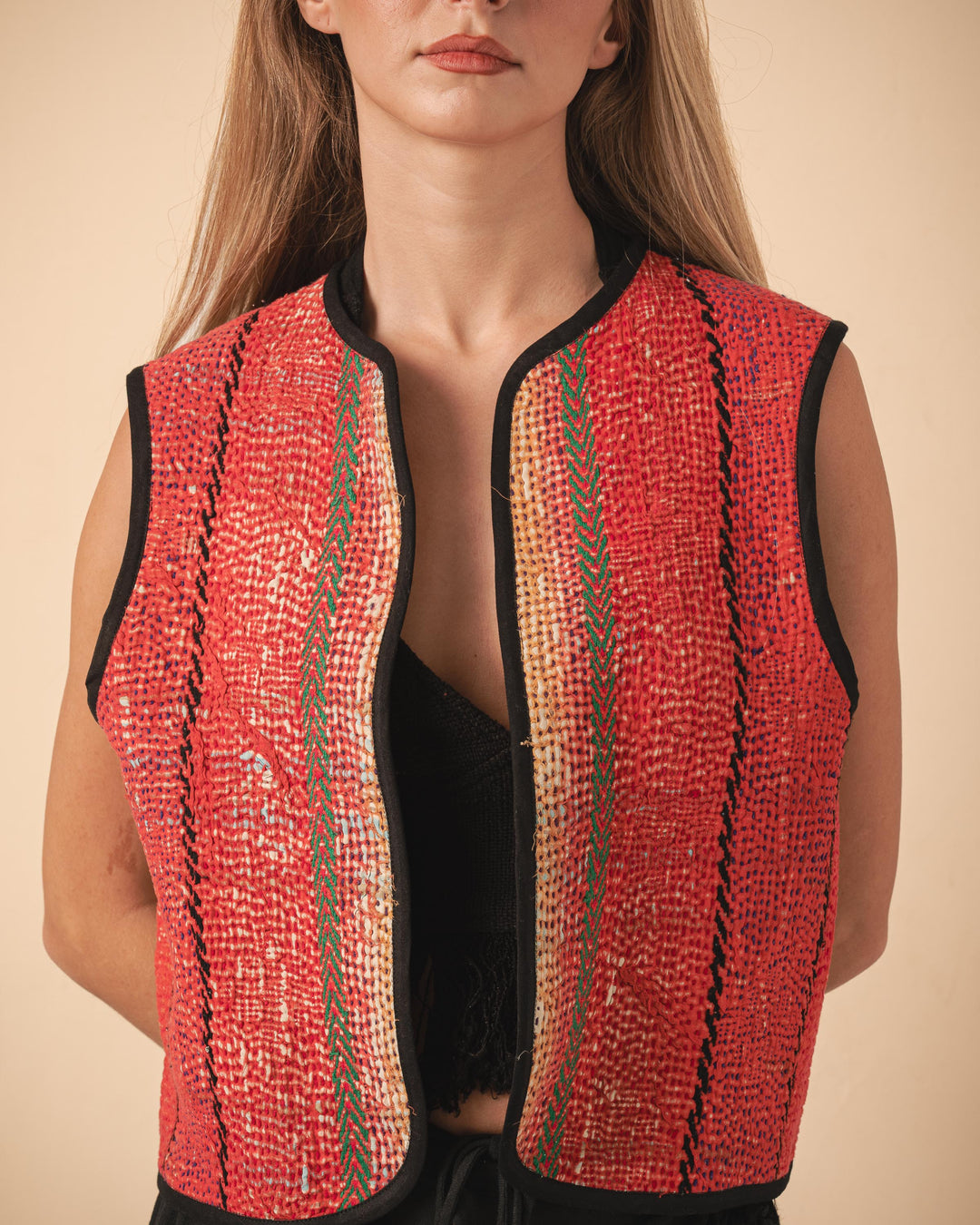 Nila Vest