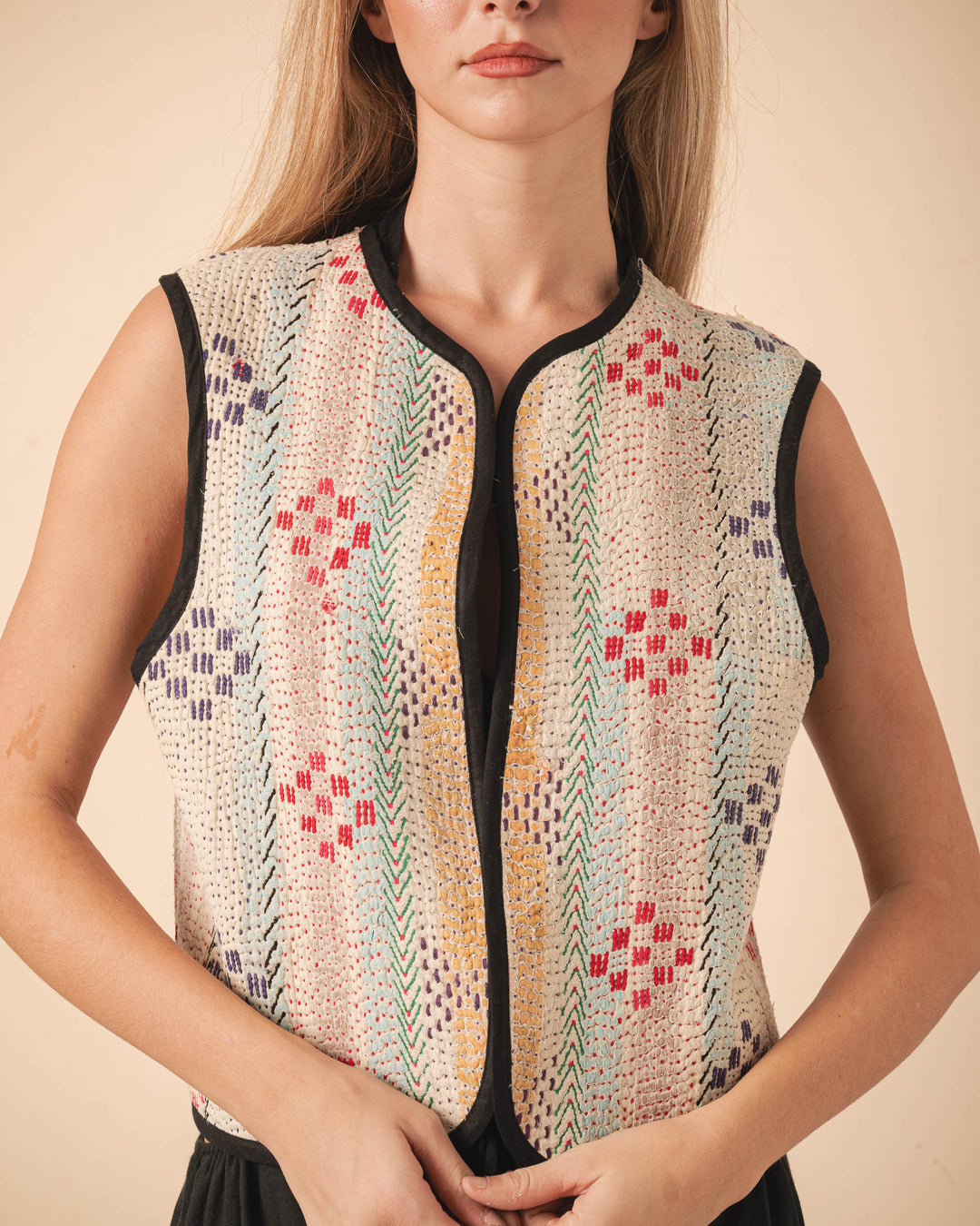Nila Vest