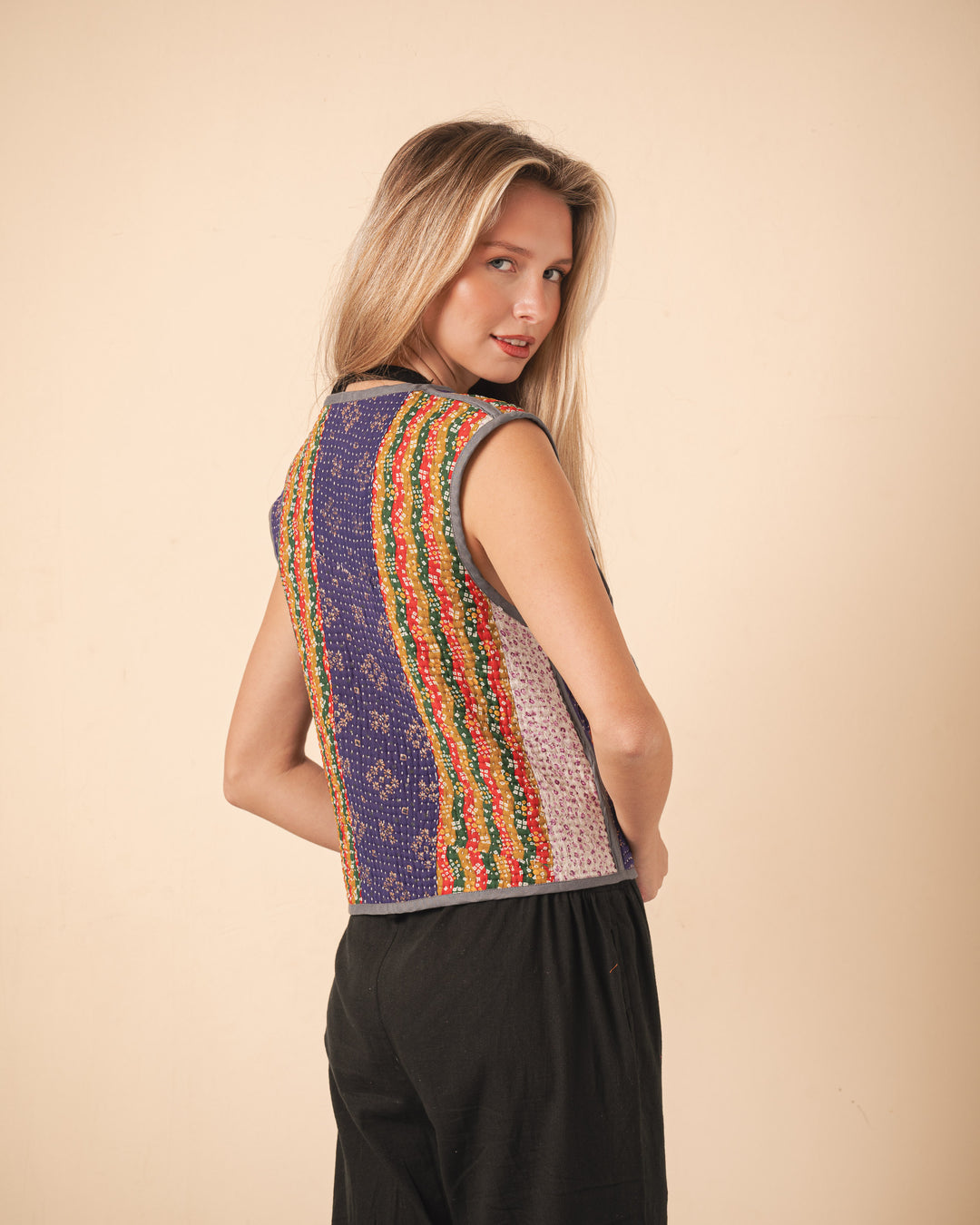 Nila Vest