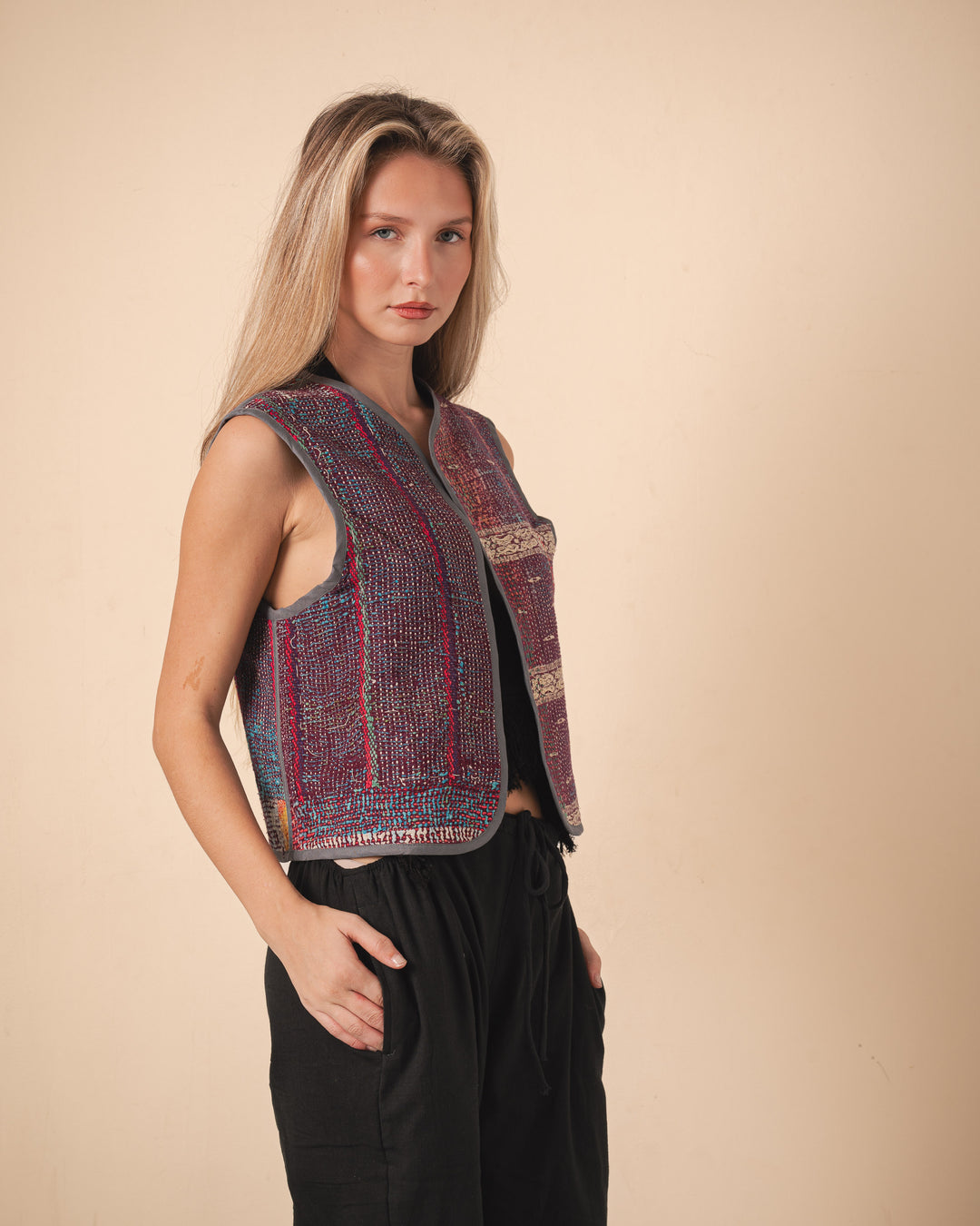 Nila Vest