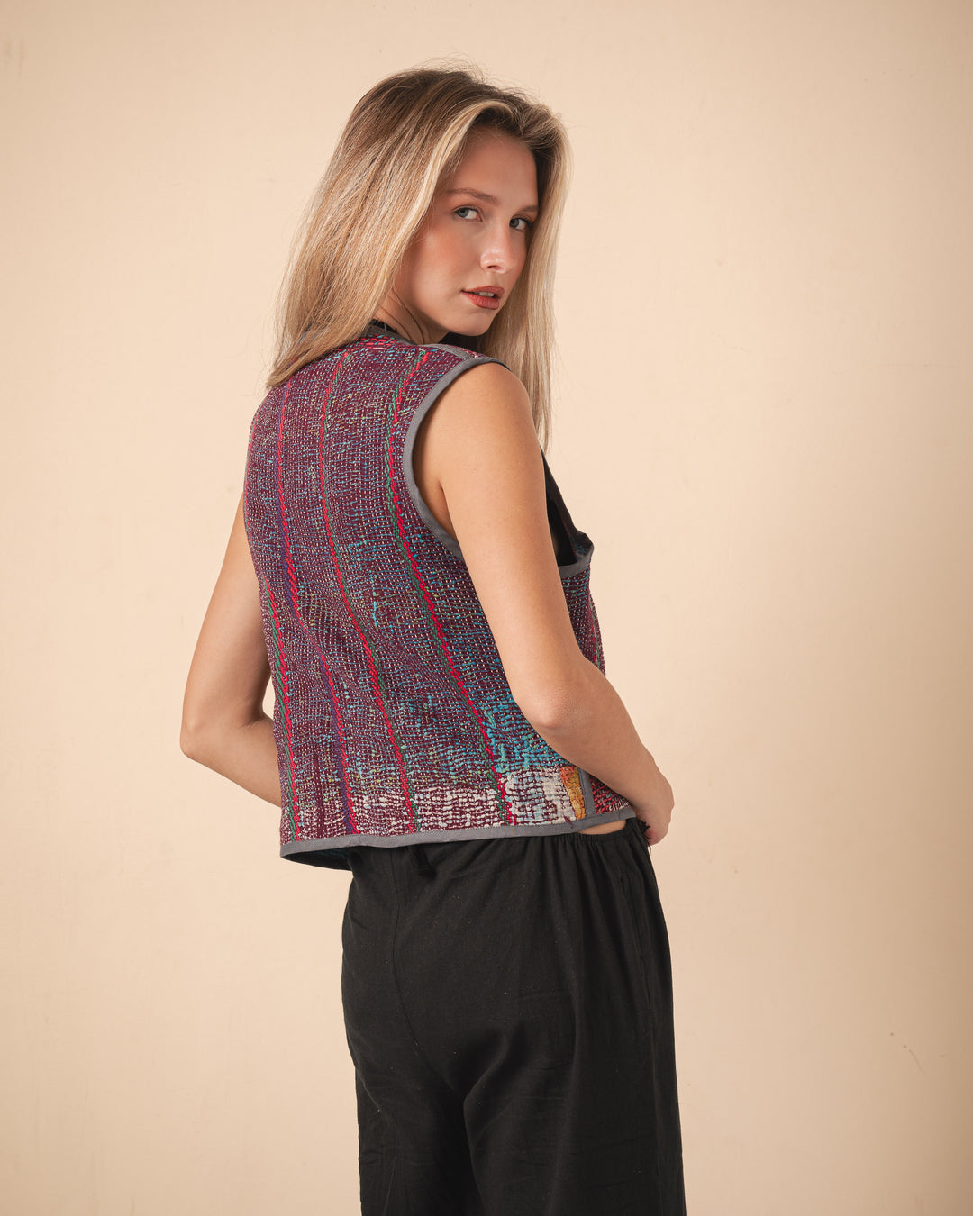 Nila Vest