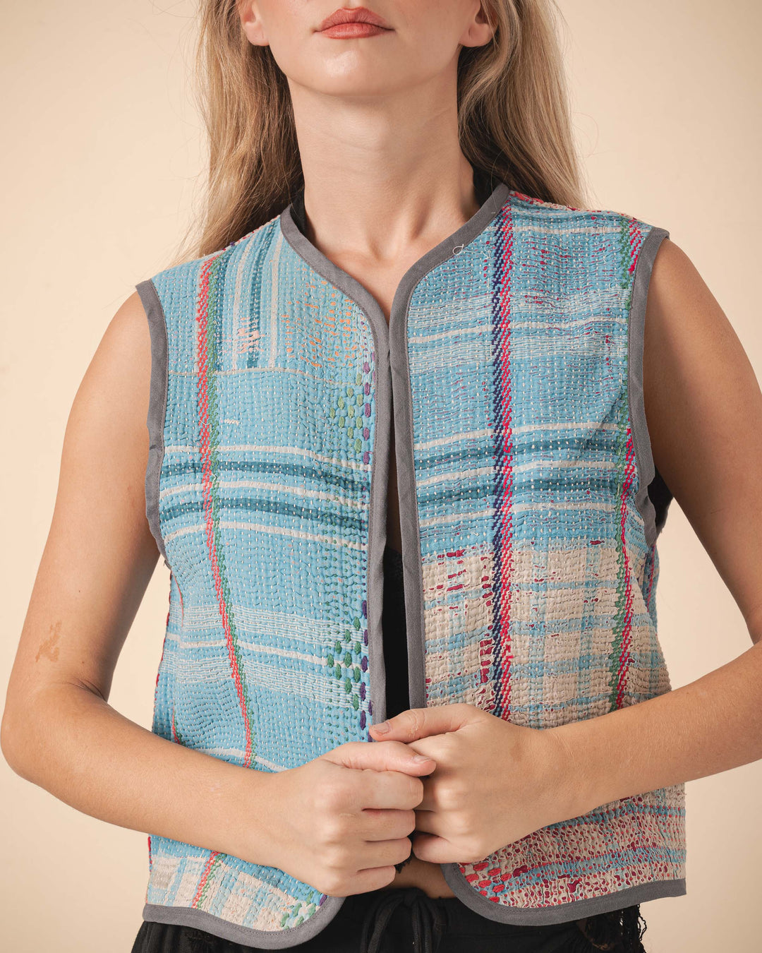 Nila Vest